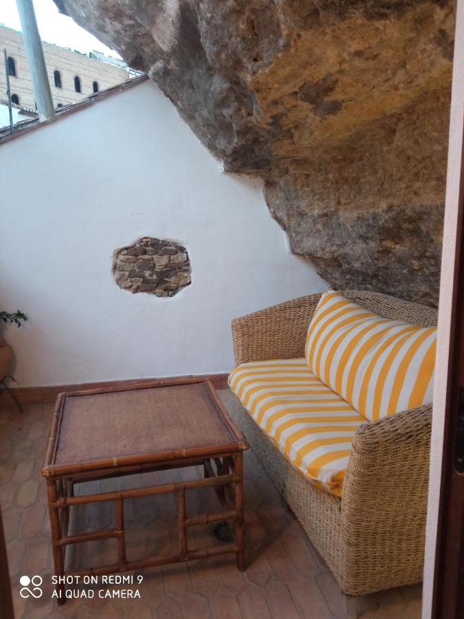 Вілла Casa Enrocada Setenil De Las Bodegas Екстер'єр фото